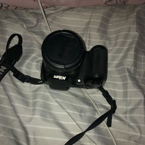 Nikon camera coolpix L320
